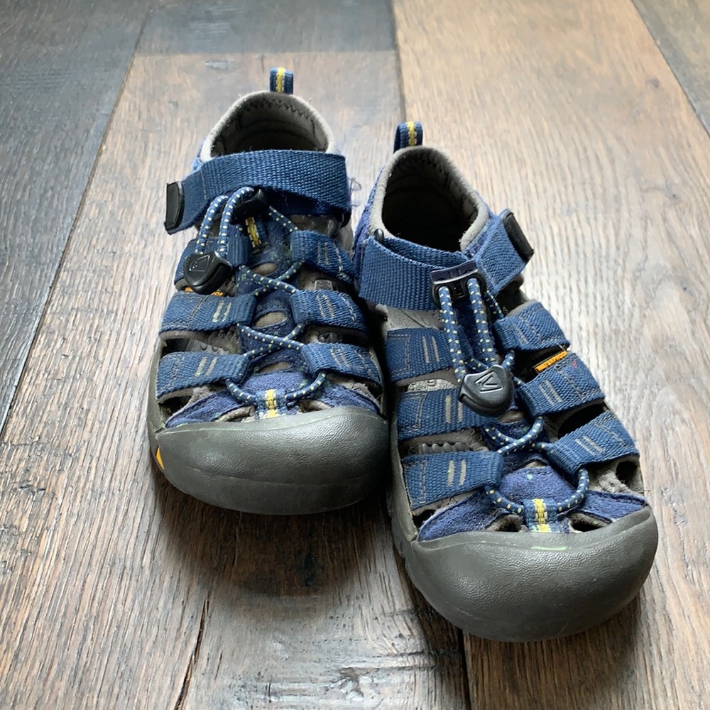 Keen • sandals